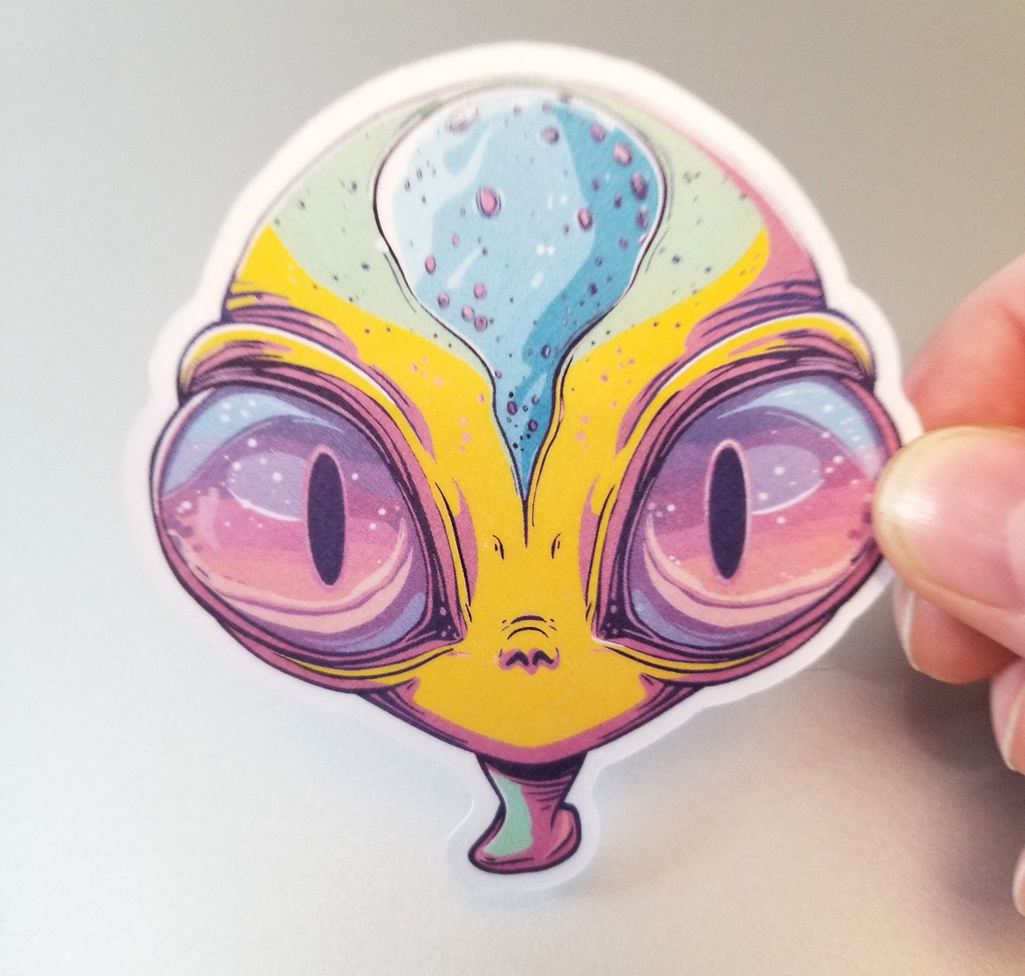 Cute pastel alien vinyl sticker 3 inches, water resistant decal, Extraterrestrial, cute UFO, I believe, alien lifeform, alien head